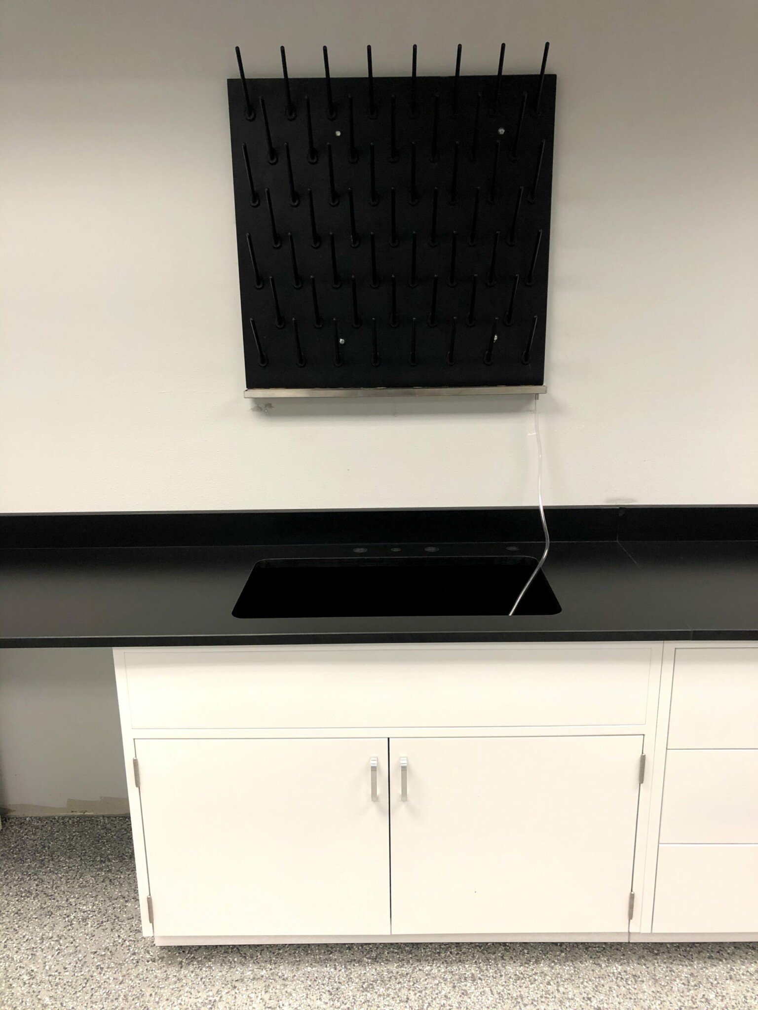 Epoxy Resin Pegboards Laboratory Drying Racks & Drip Trays